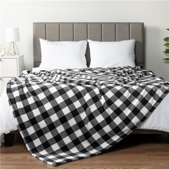 Black and White Buffalo Plaid Fleece Throw Blanket for Couch, Soft Checkered - Picture 4 of 7